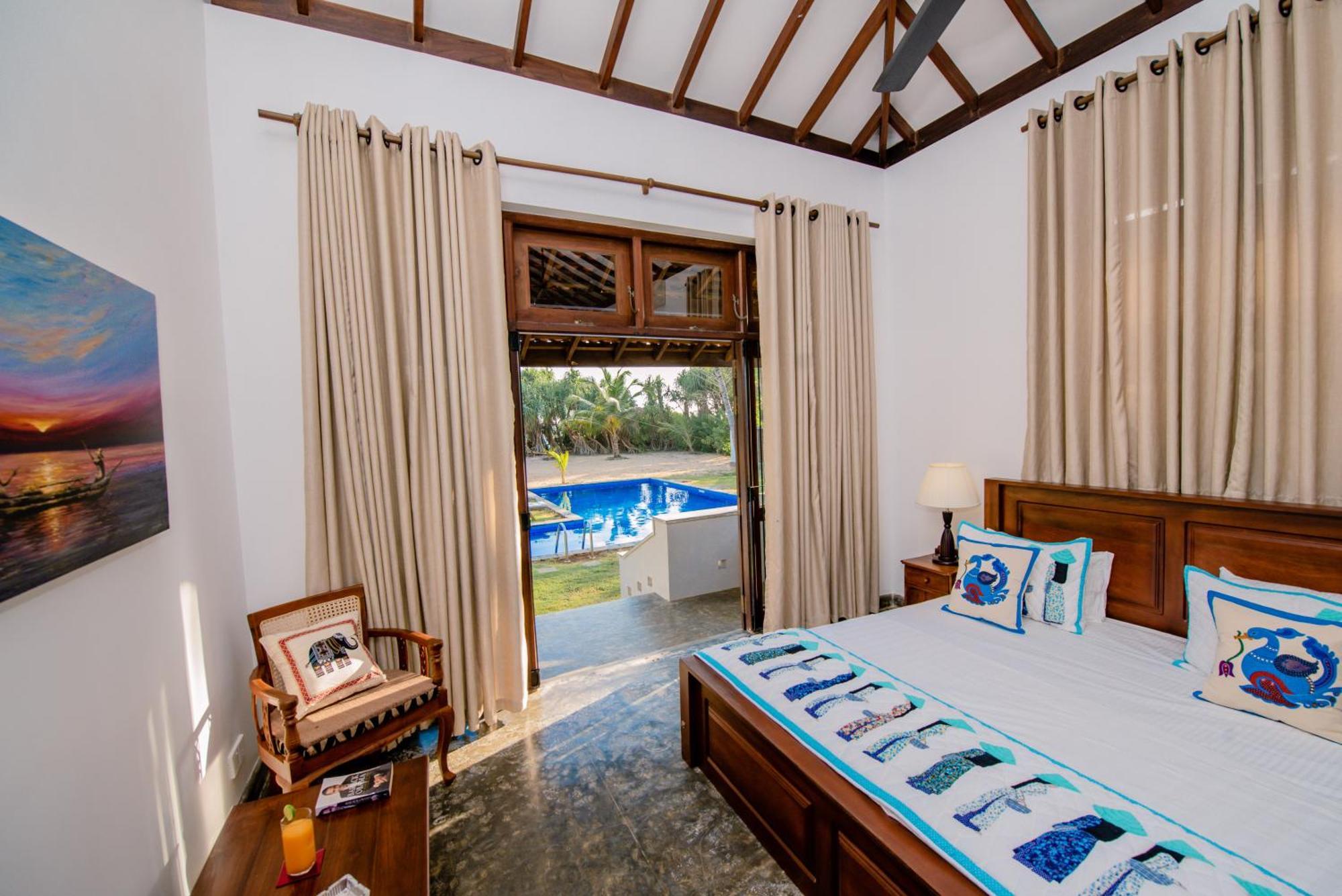 Ardeen Villa - Superb 3 Bedroom Beachfront For 6, Bb, Free Pick Up For 7 Night Stays Arriving Together, Fully Serviced, Taxes Included 탕갈레 외부 사진