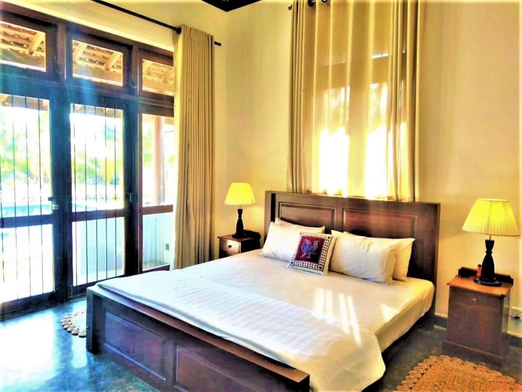 Ardeen Villa - Superb 3 Bedroom Beachfront For 6, Bb, Free Pick Up For 7 Night Stays Arriving Together, Fully Serviced, Taxes Included 탕갈레 외부 사진