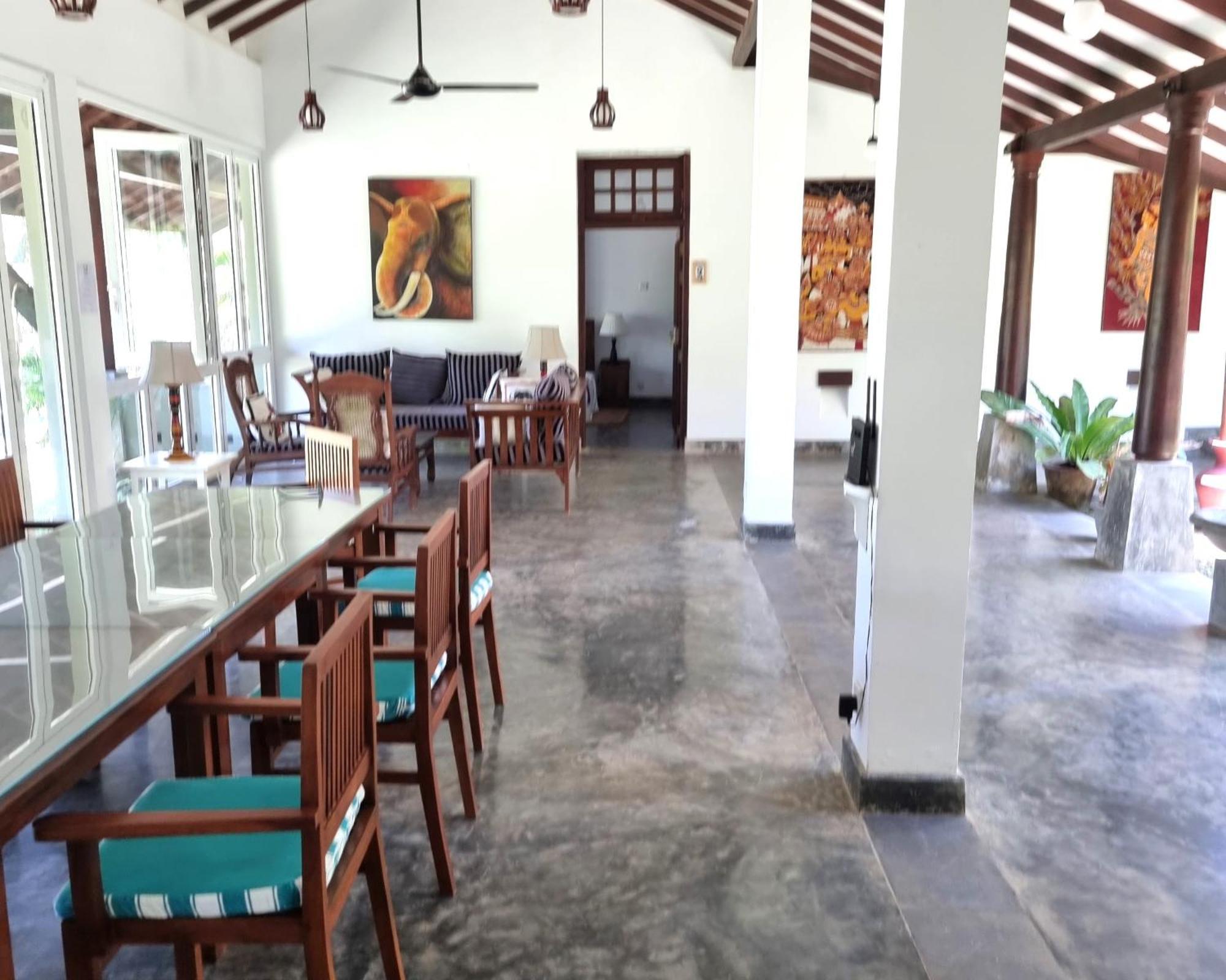 Ardeen Villa - Superb 3 Bedroom Beachfront For 6, Bb, Free Pick Up For 7 Night Stays Arriving Together, Fully Serviced, Taxes Included 탕갈레 외부 사진